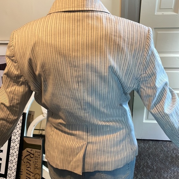 The limited pastel and pink limited jacket - Picture 3 of 6